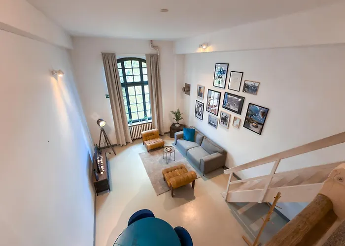 Kirchen-lofts In Der Soccerkirche By Stayeasy